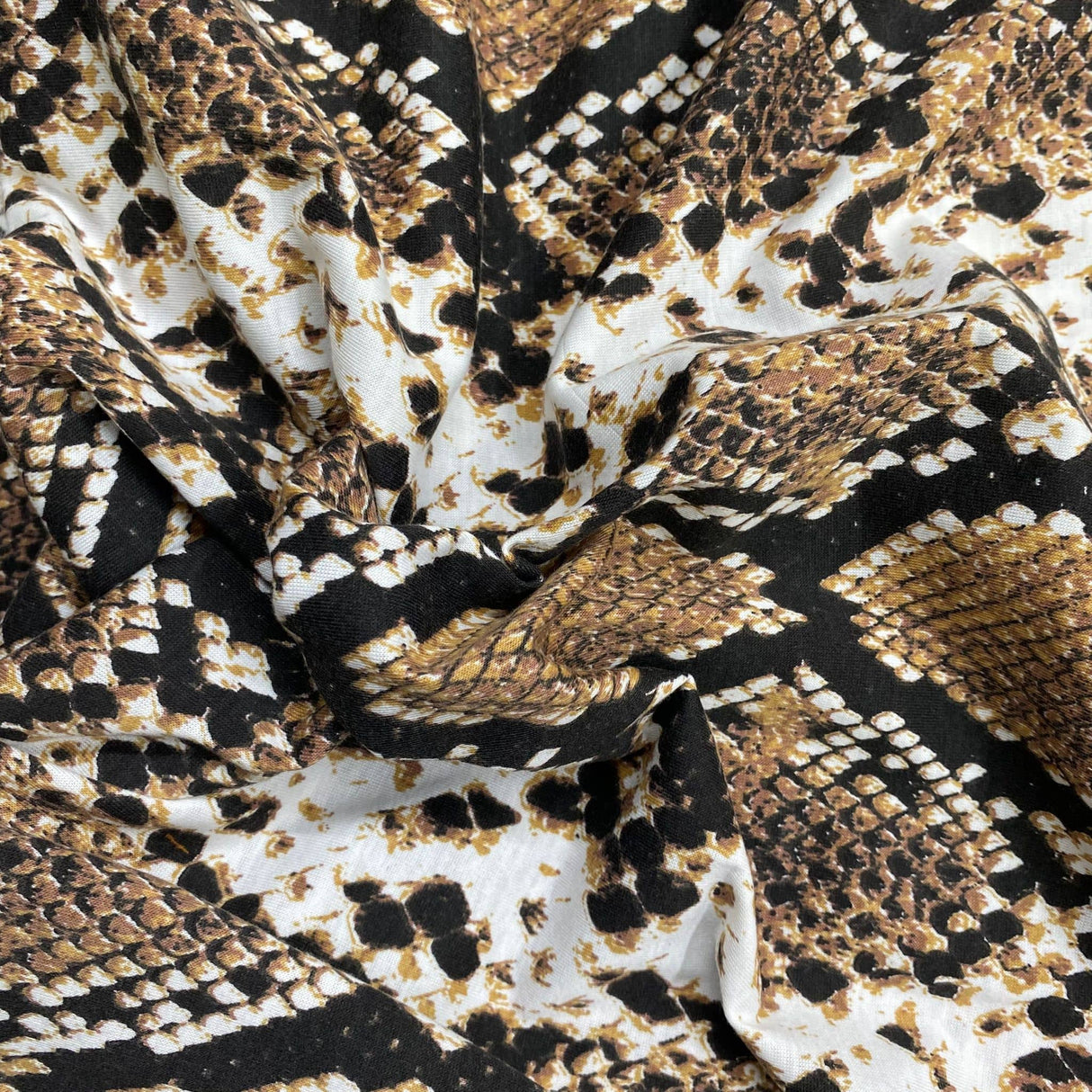 Pound A Metre 3 Metres Premium Printed Cotton Feel Jersey- 55'' Wide -(Snake)