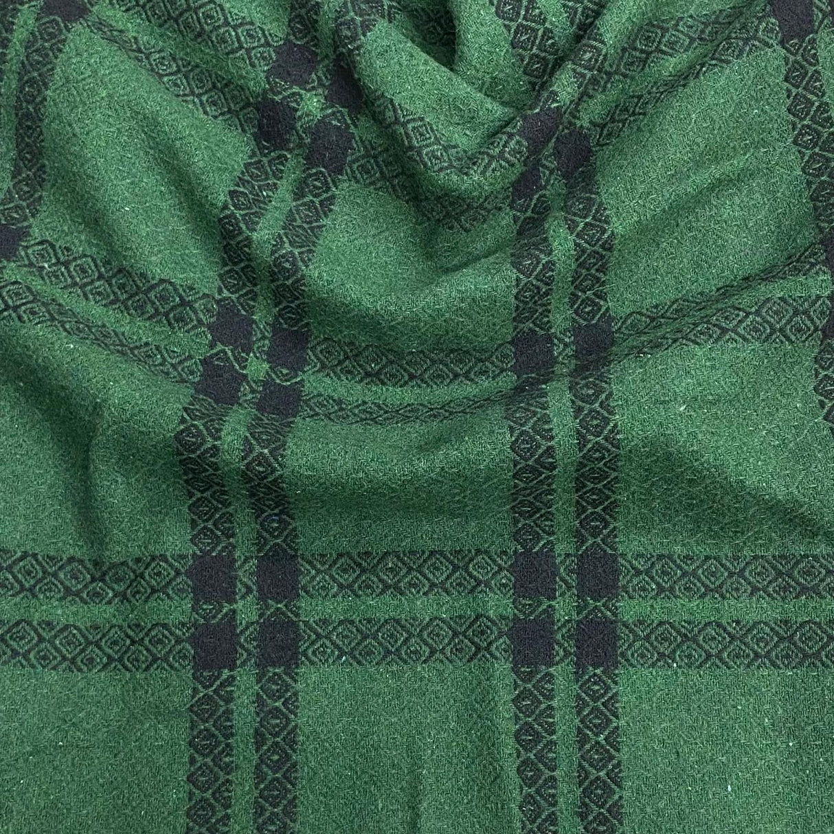 Pound A Metre 3 Metres 3 Metres Premium Wool Rich Fabric 55" Wide (Green & Black)