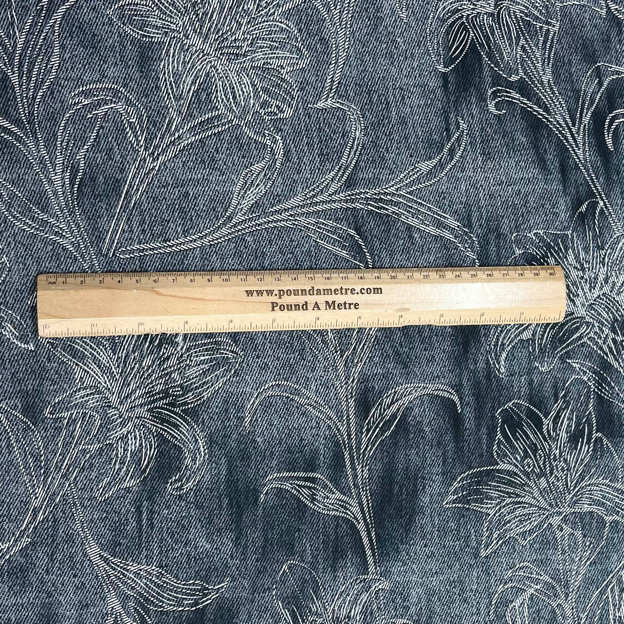 Pound A Metre 3 Metres Printed Dressmaking Viscose Fabric – 55" Wide (Cloudy)