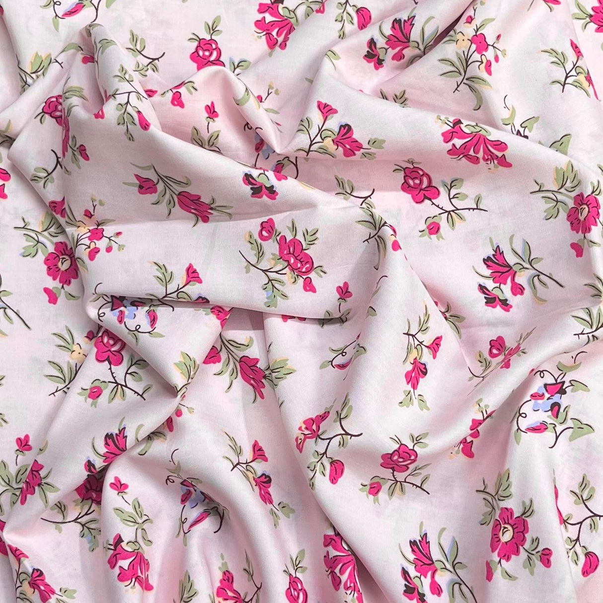 Pound A Metre 3 Metres Printed Dressmaking Viscose Fabric – 55" Wide (Garden)