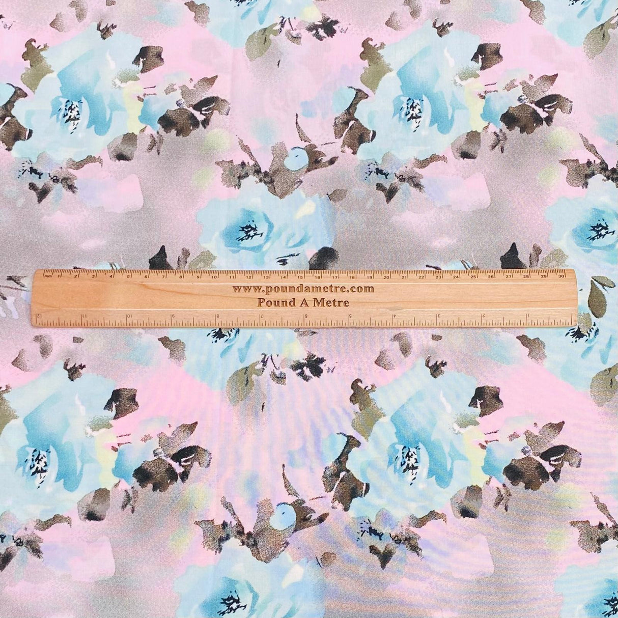 Pound A Metre 3 Metres, Printed Summer Dressmaking Viscose Fabric - 55" Wide (Col1, Num3)