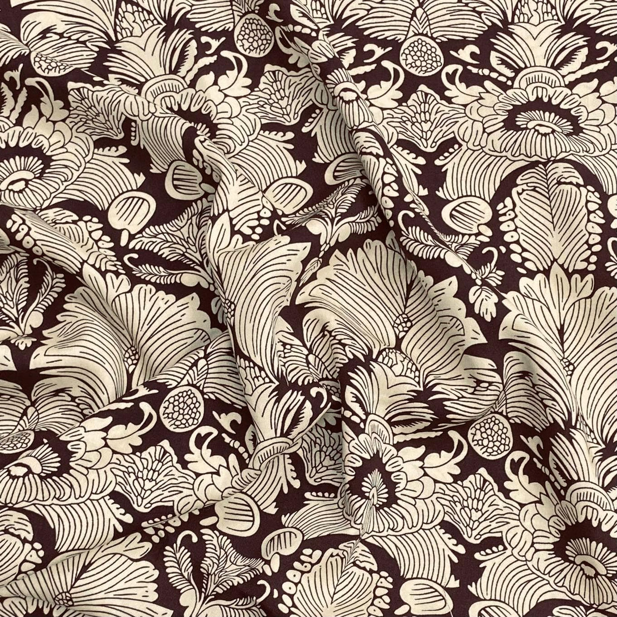 Pound A Metre 3 Metres, Printed Summer Dressmaking Viscose Fabric - 55" Wide (Col2, Num4)