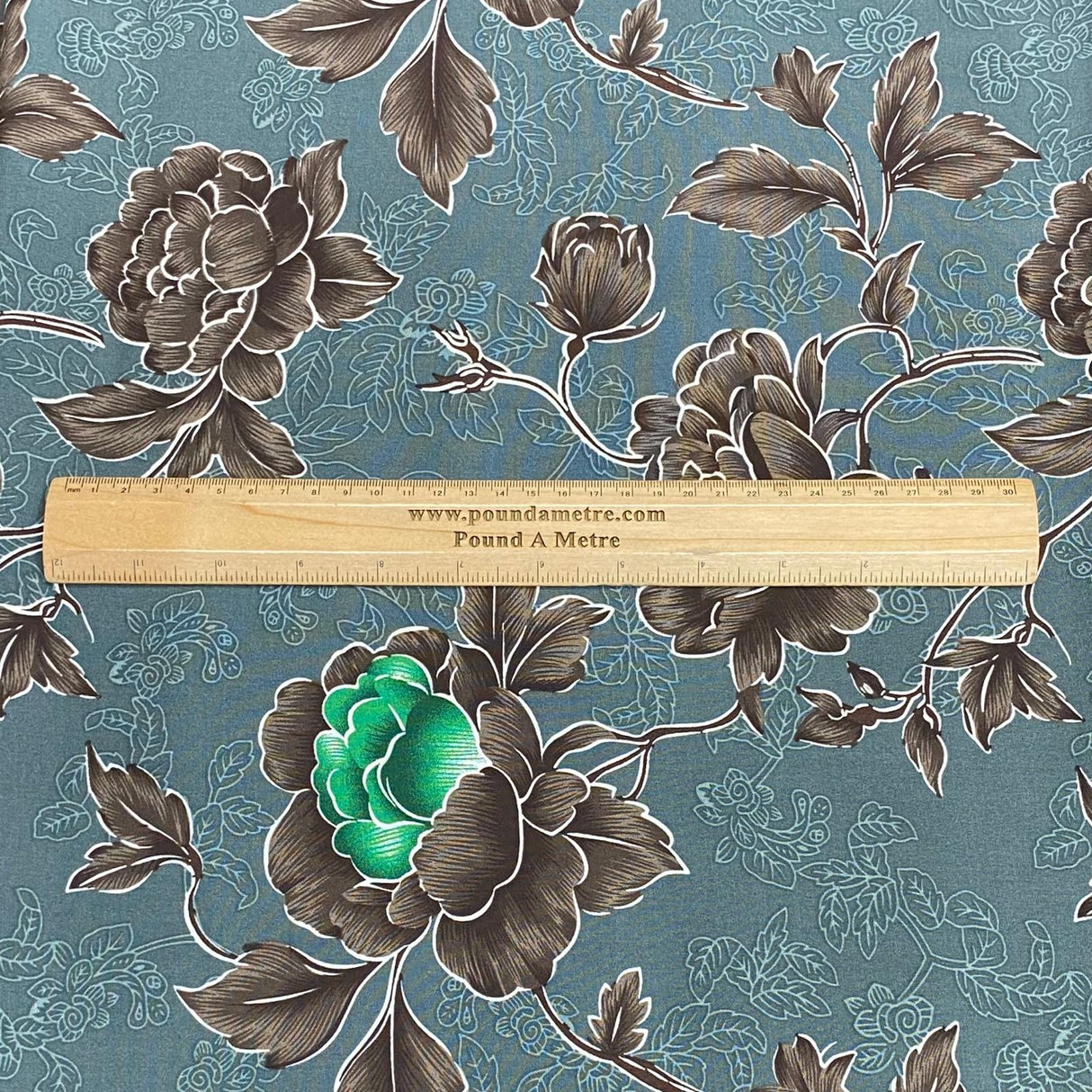 Pound A Metre 3 Metres, Printed Summer Dressmaking Viscose Fabric - 55" Wide (Col3, Num2)