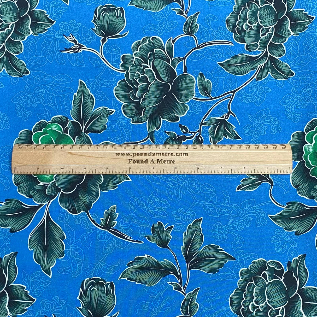 Pound A Metre 3 Metres, Printed Summer Dressmaking Viscose Fabric - 55" Wide (Col3, Num5)