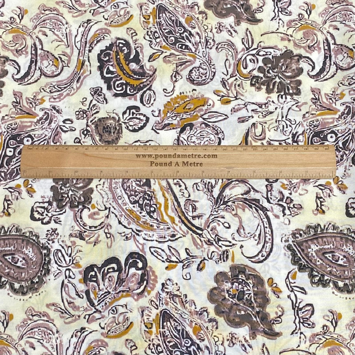 Pound A Metre 3 Metres, Printed Summer Dressmaking Viscose Fabric - 55" Wide (Col4, Num2)