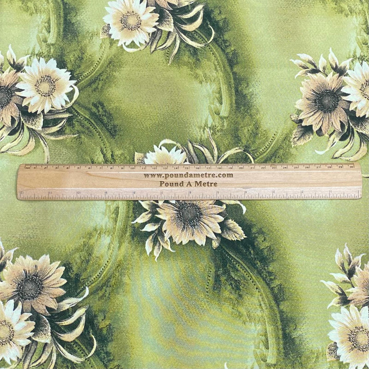Pound A Metre 3 Metres, Printed Summer Dressmaking Viscose Fabric - 55" Wide (Col5, Num2)