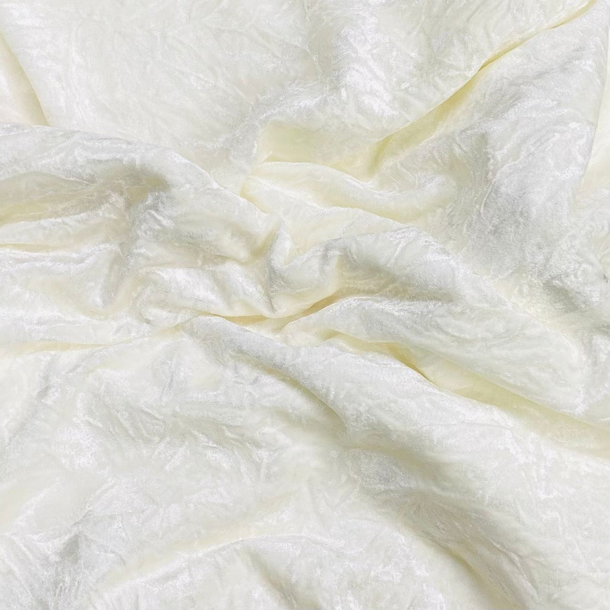 Pound A Metre 3 Metres Super Smooth Crushed Velvet – 55″ Wide (Ivory) (EOL)