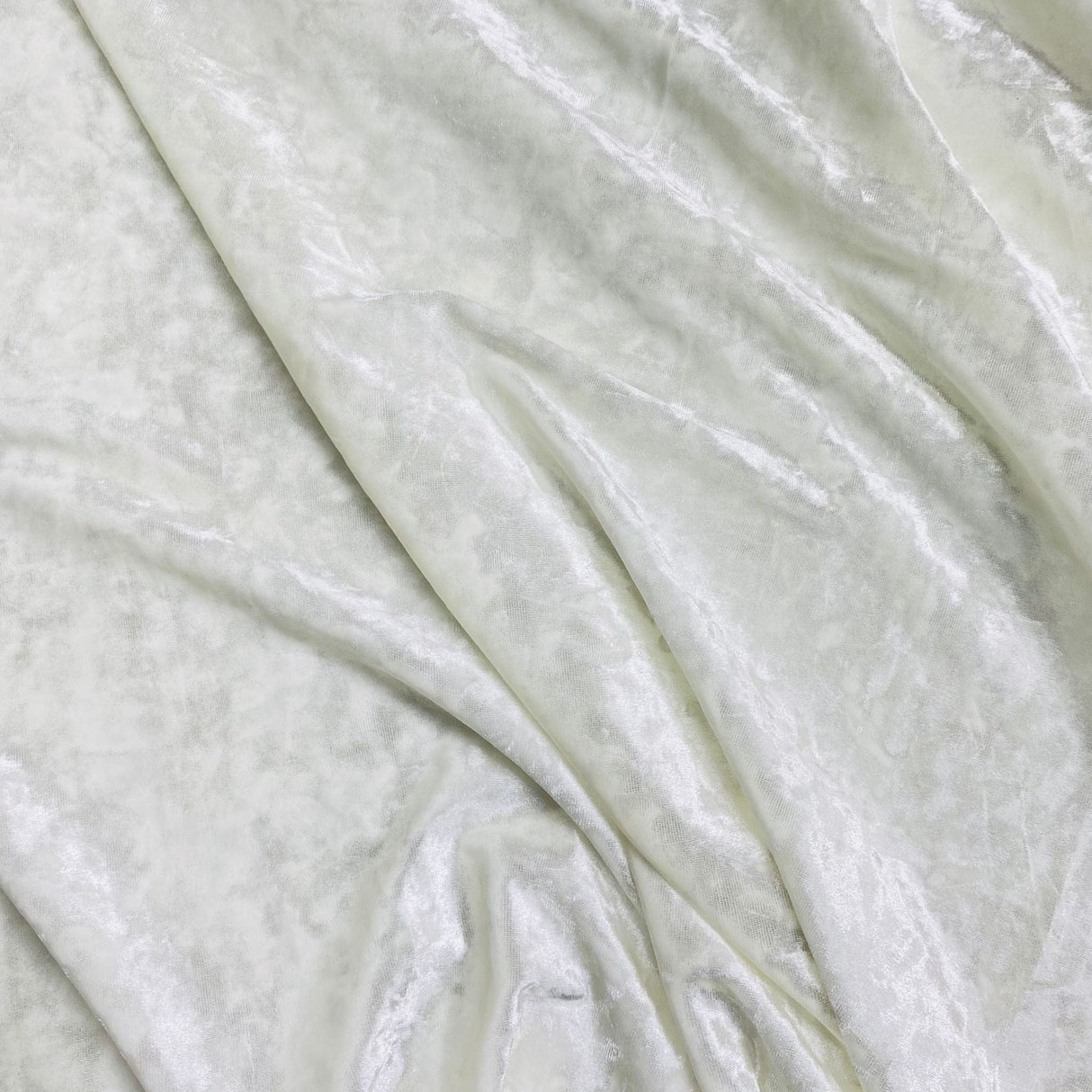 Pound A Metre 3 Metres Super Smooth Crushed Velvet – 55″ Wide (White) (EOL)