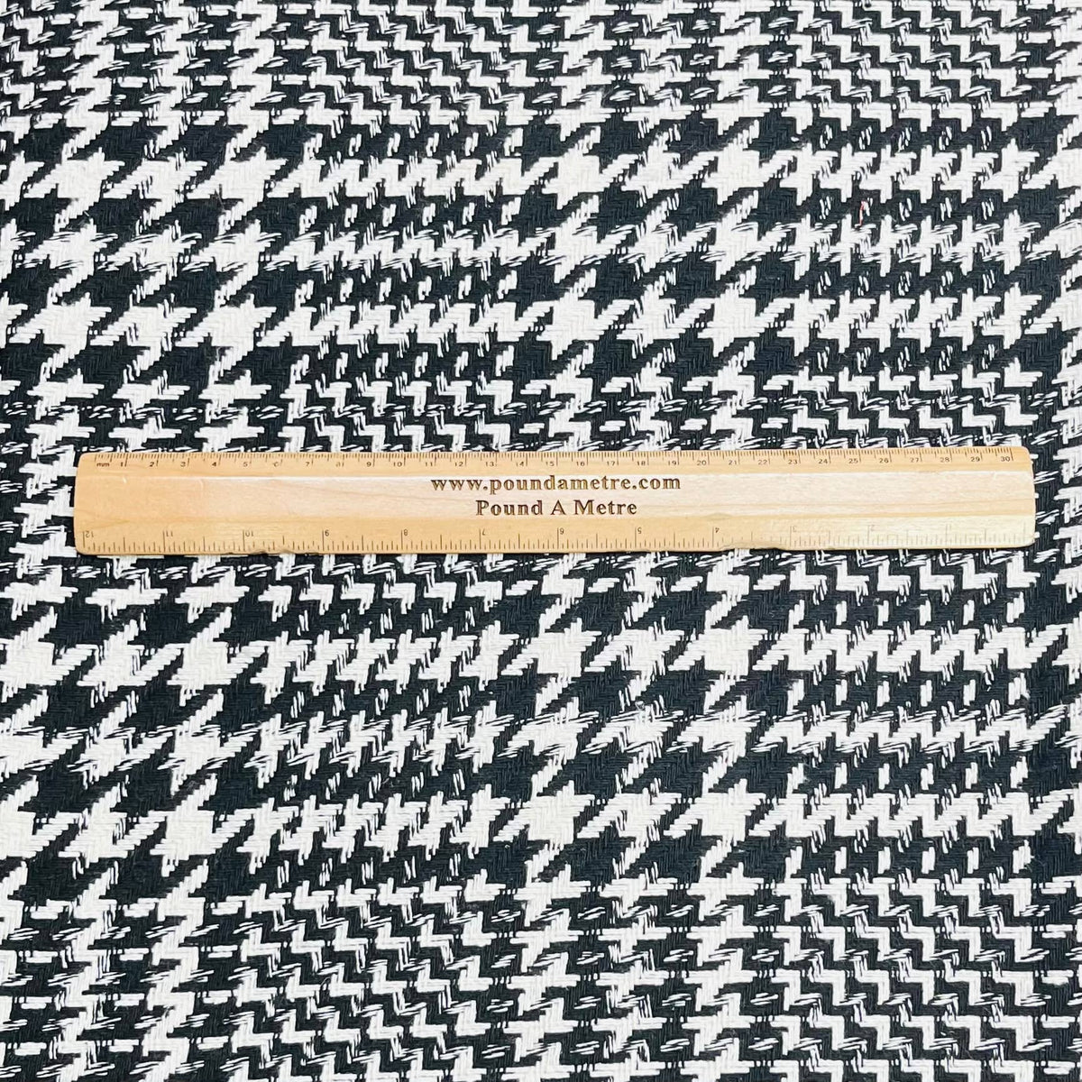 Pound A Metre 3 Metres Super Soft Printed Wool Fabric – 55'' Wide (Houndstooth)