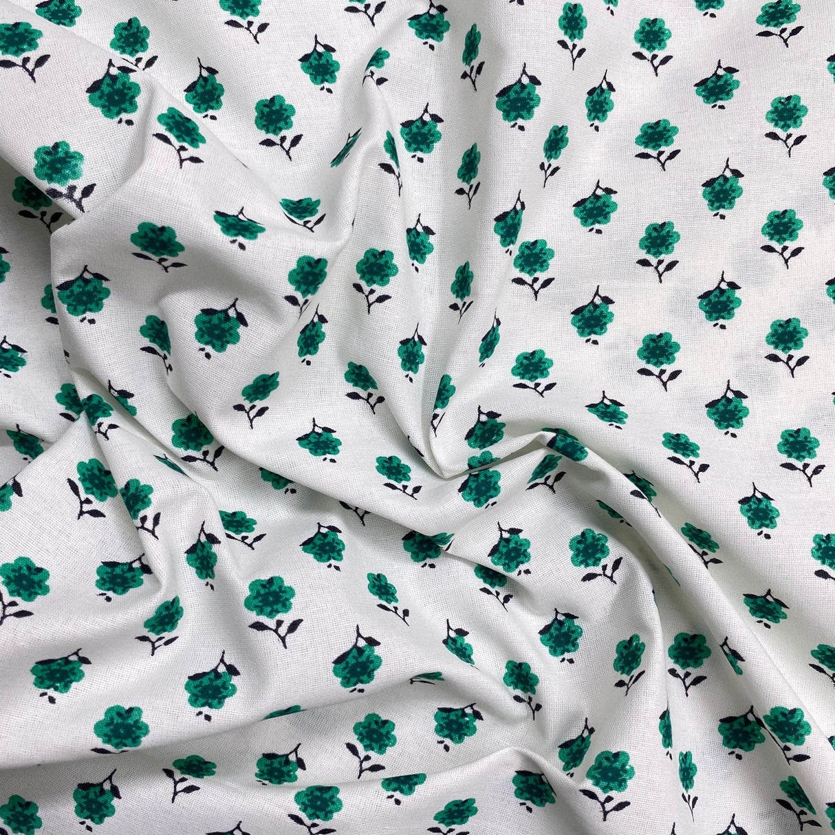 Pound A Metre 5 Metres Luxury Printed Cotton – 36" Wide-(White & Green Flower)