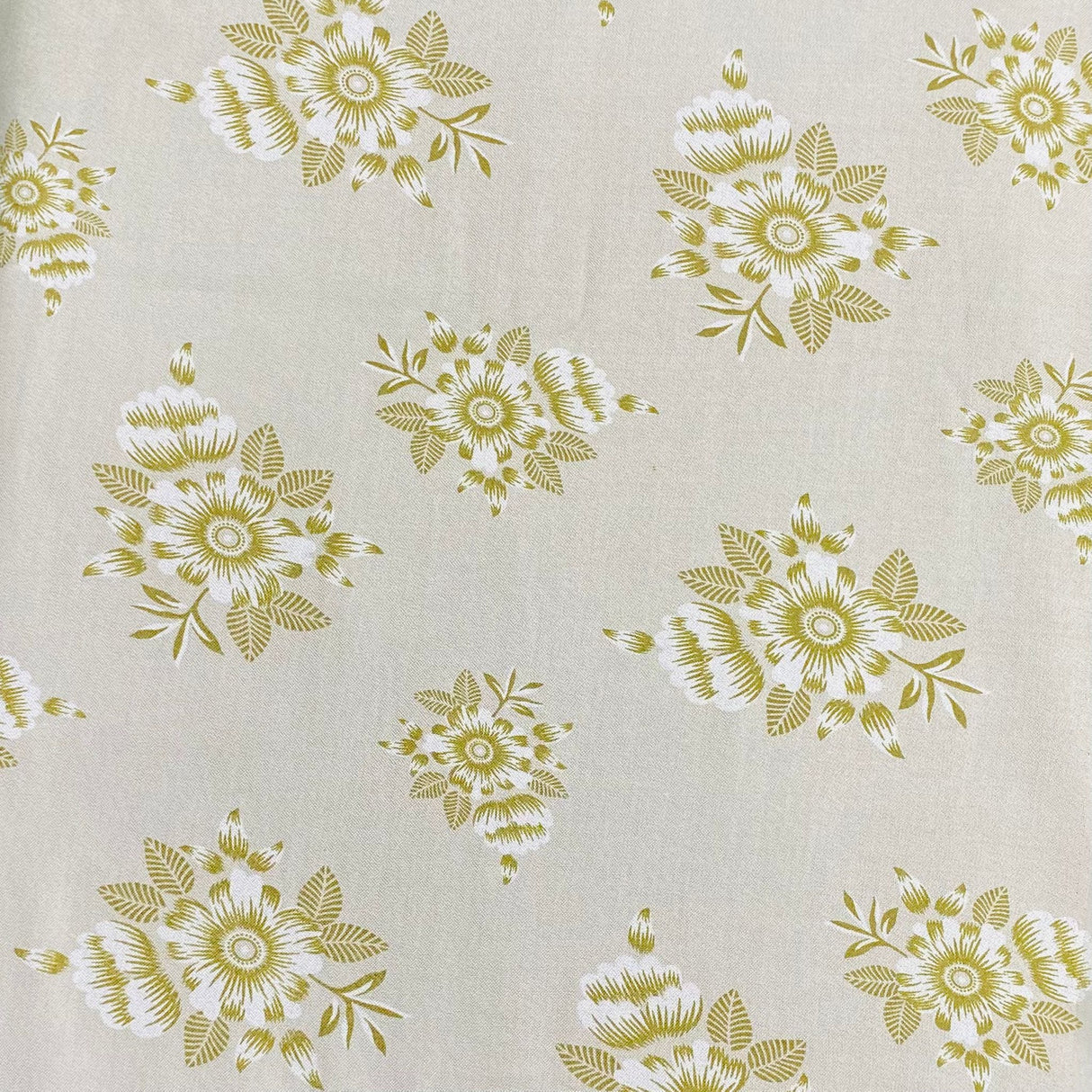 Pound A Metre 5 Metres Printed Alphine Fabric 36'' Wide - (Flower) (EOL)