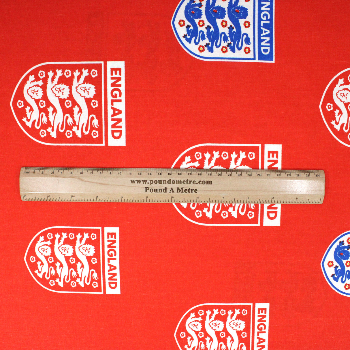 3 Metres England p100% Cotton- 55" Wide (England)