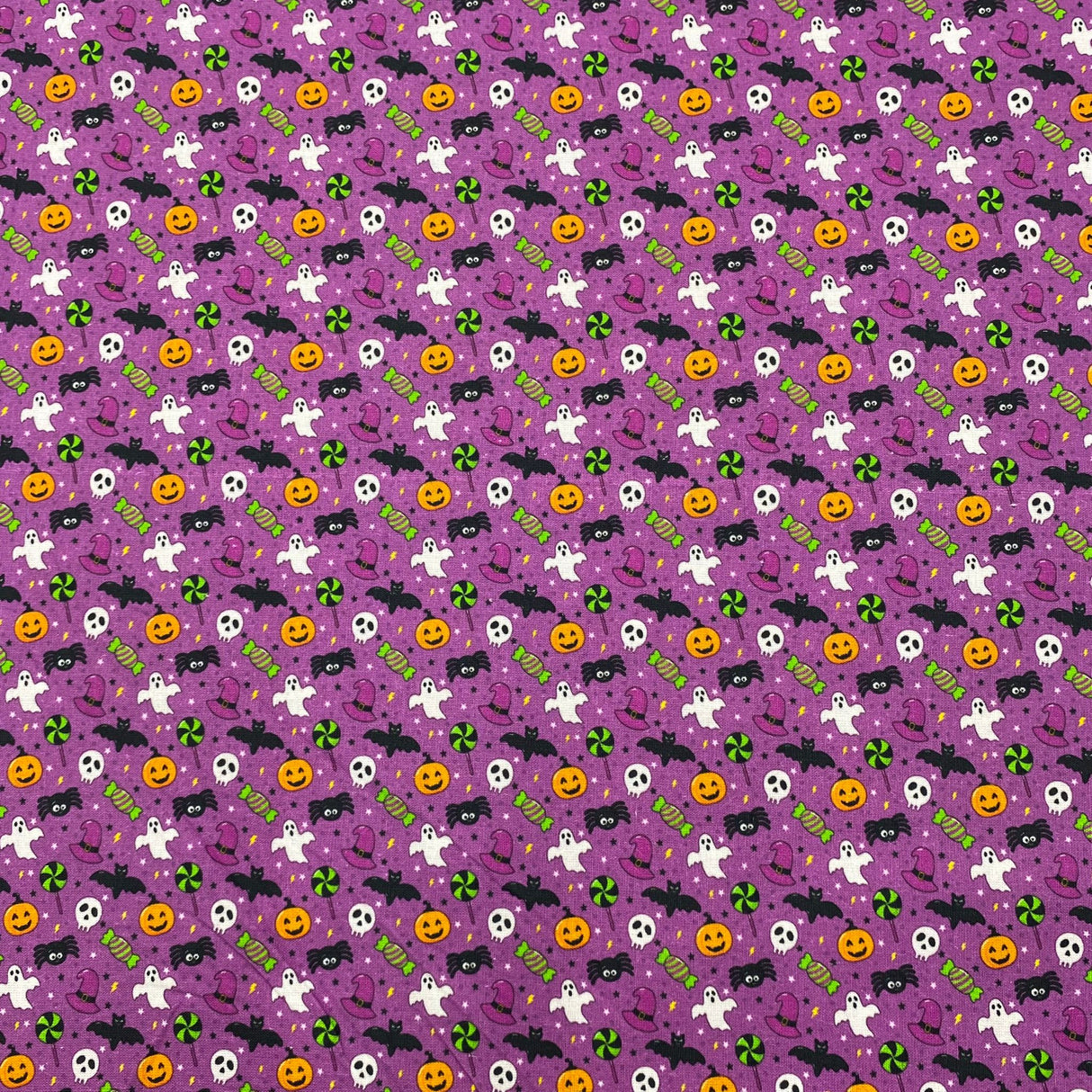 Per Metre Premium Quality 100% Quilting Halloween Cotton 45' Wide  (Ghost)
