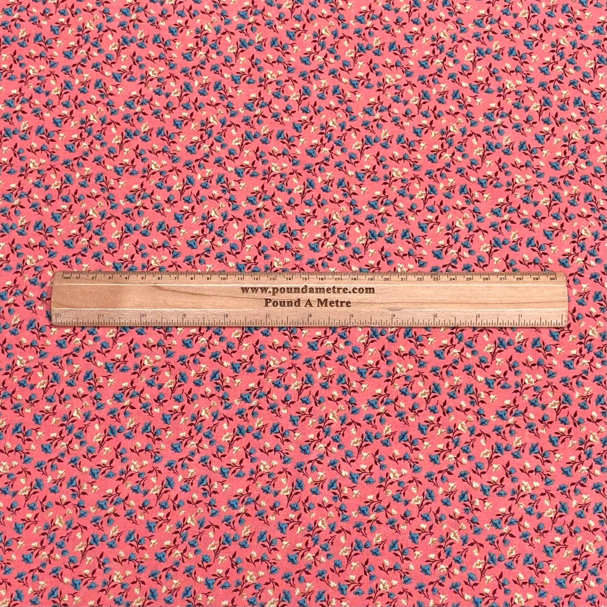3 Metres, Premium Quality, Printed Dressmaking Viscose - 55" Wide (Poppy)