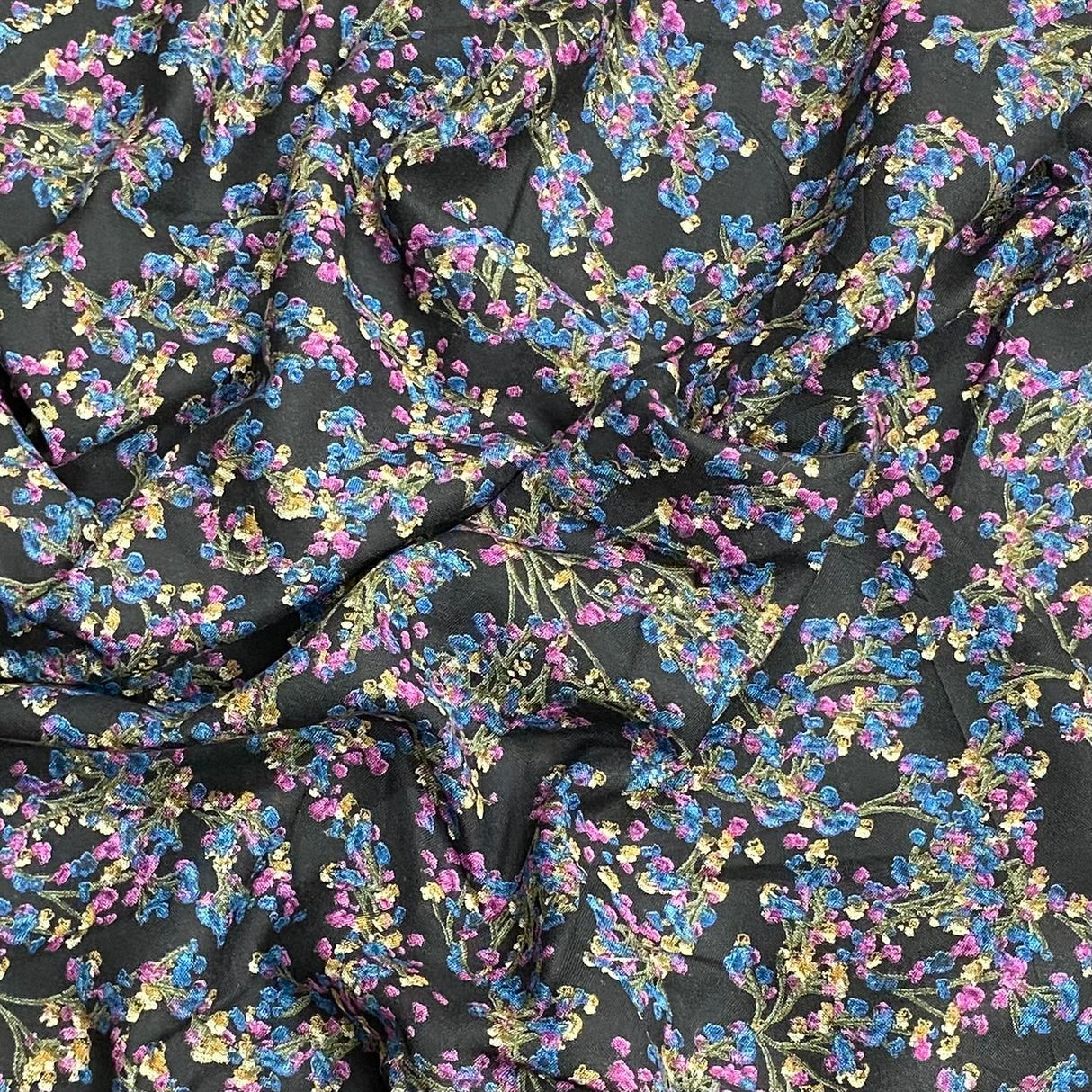 3 Metres Printed Cashmere Effect Crepe Fabric- 45" Wide (Bouquet)