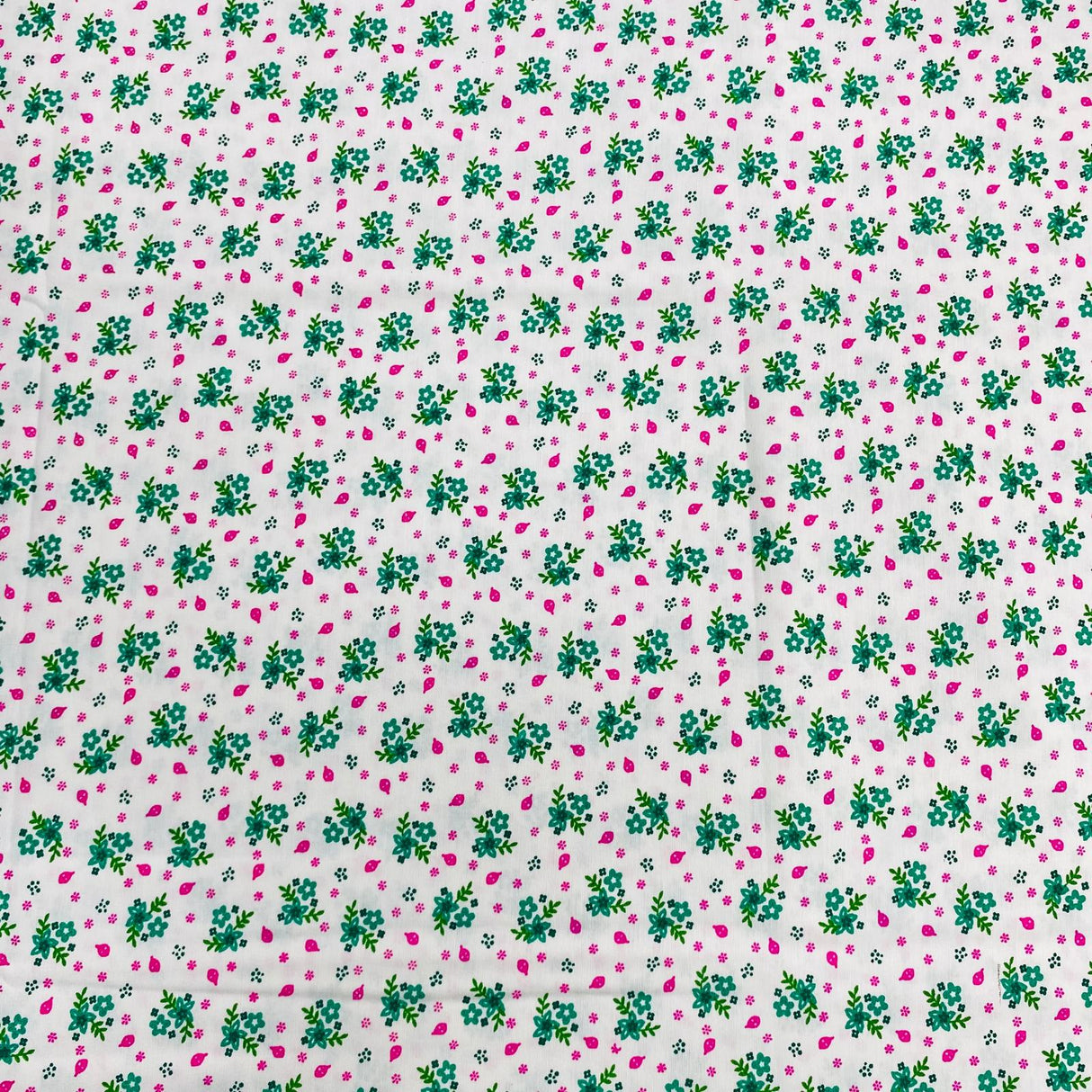 3 Metres Luxury 100% Cotton - 36" Wide - (Green Floral)