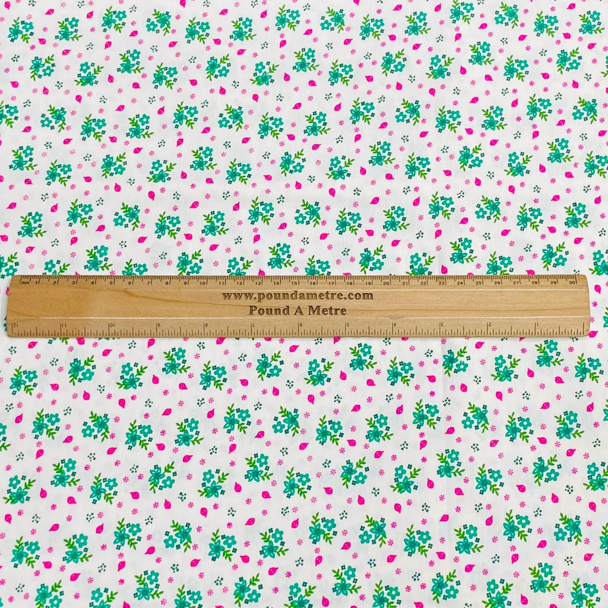 3 Metres Luxury 100% Cotton - 36" Wide - (Green Floral)