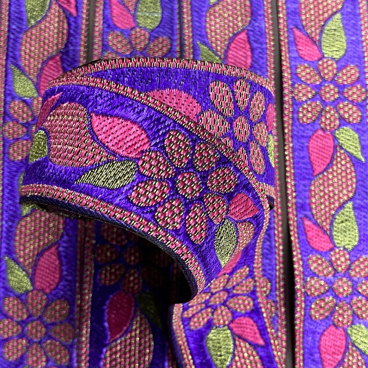 Per Metre, Metallic Trimming, 25mm Wide (Purple & Cerise)