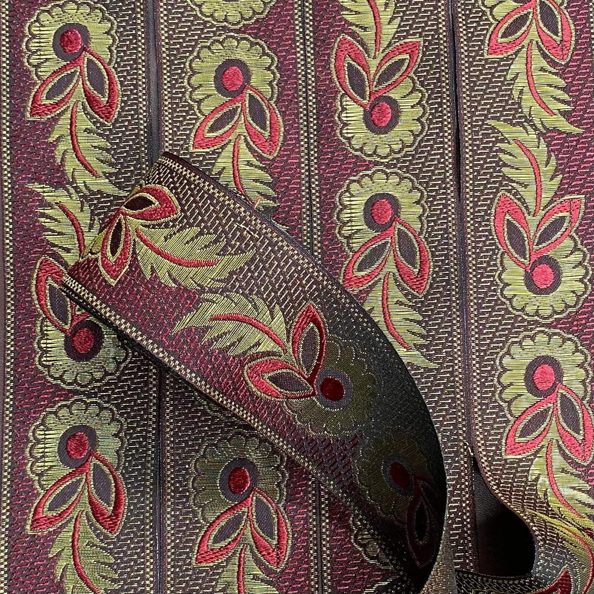 Per Metre, Metallic Trimming, 45mm Wide (Magenta & Gold)