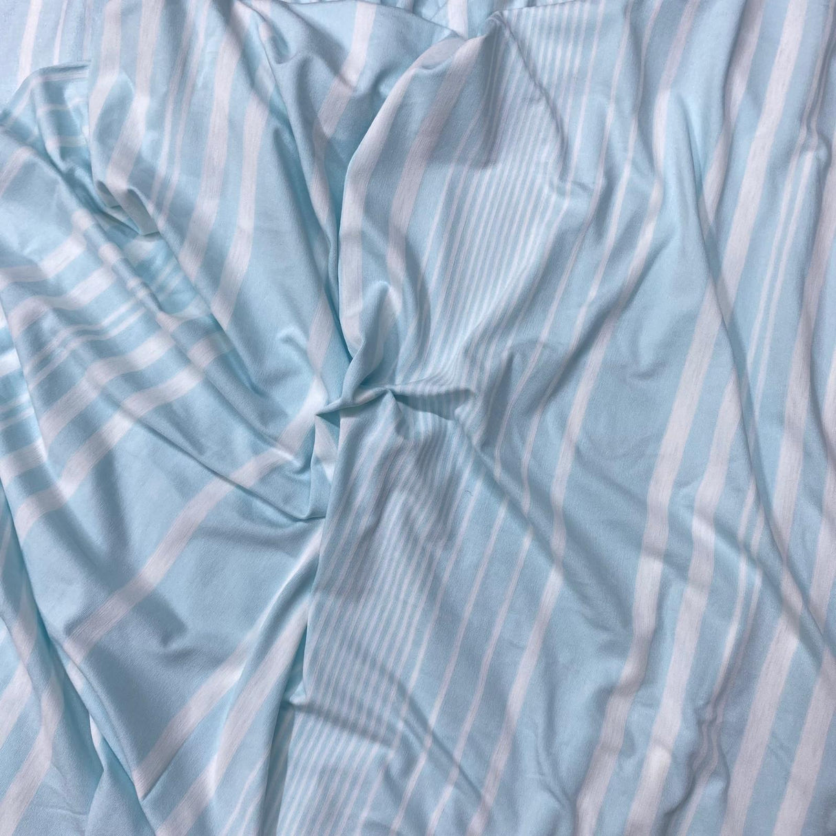 3 Metre Luxurious Soft Viscose Jersey - 60"-  (Mint & White)