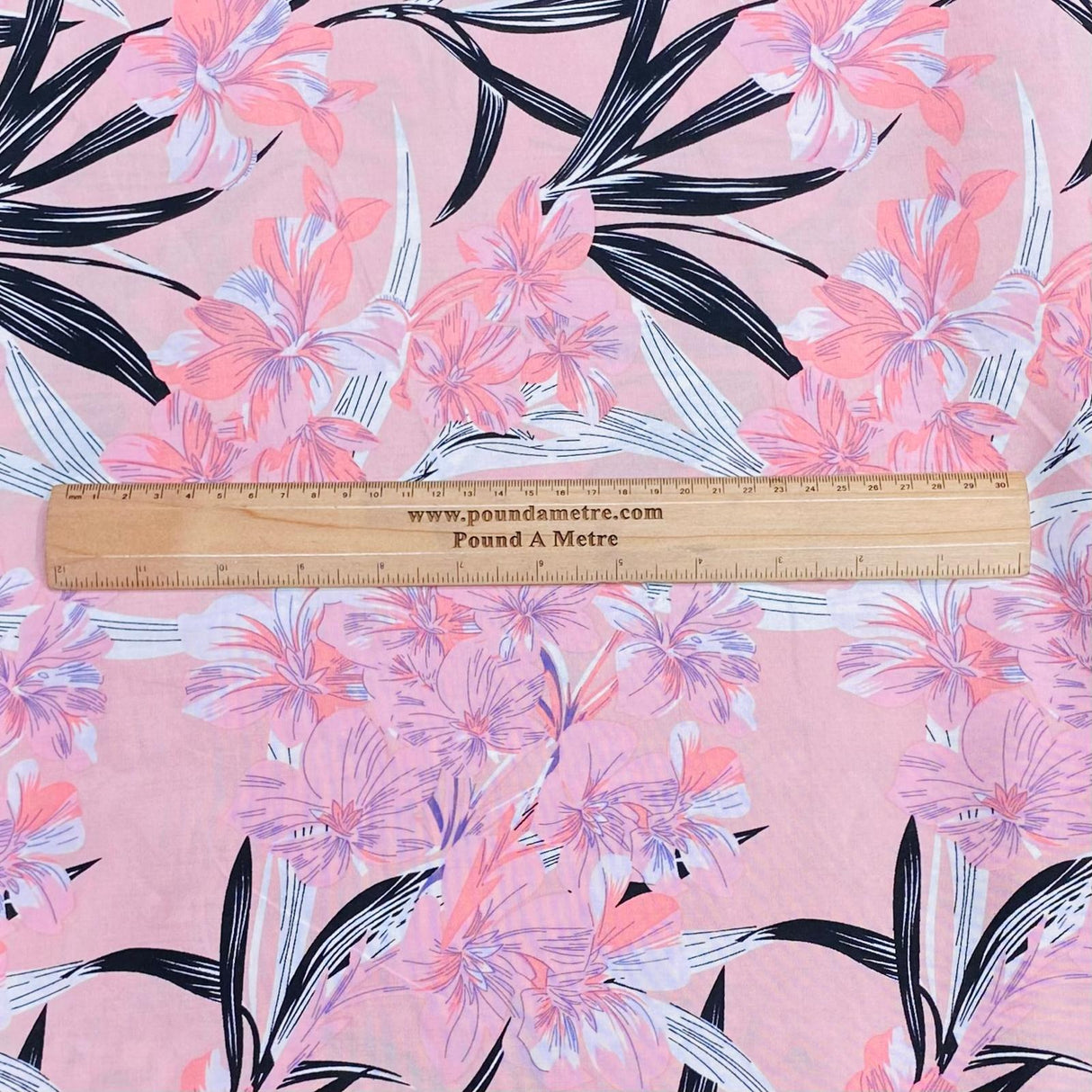 3 Metres, Printed Summer Dressmaking Viscose Fabric - 55" Wide (Viscose 11)