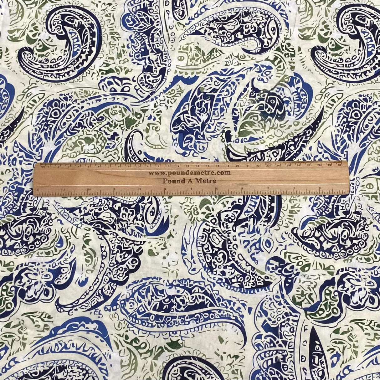 3 Metres, Printed Summer Dressmaking Viscose Fabric - 55" Wide (Viscose 17)