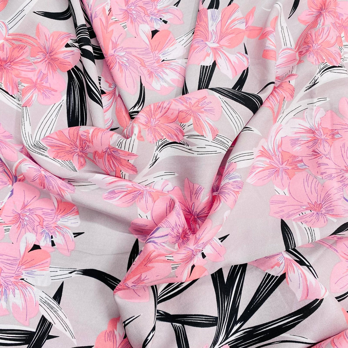 3 Metres, Printed Summer Dressmaking Viscose Fabric - 55" Wide (Viscose 37)