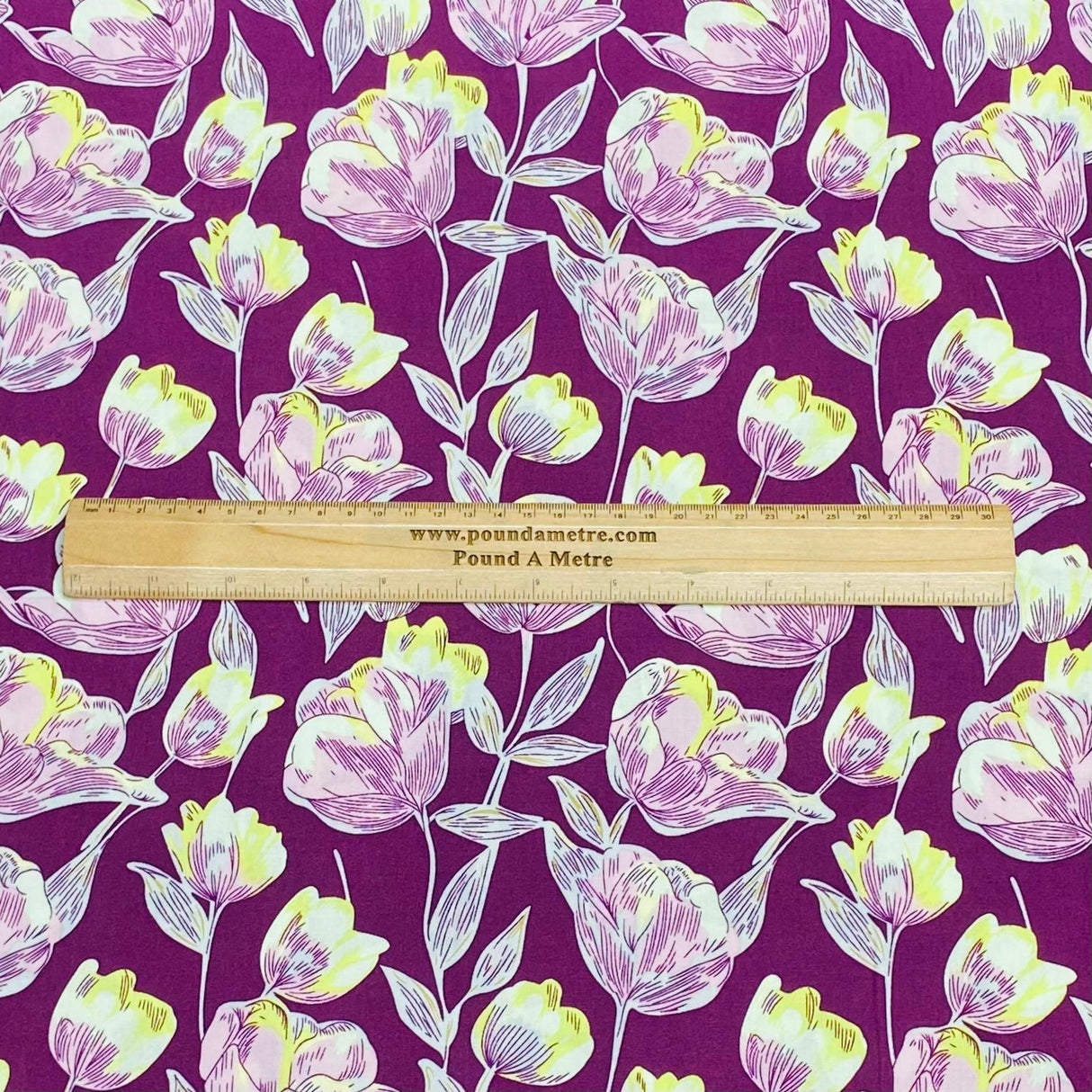 3 Metres, Printed Summer Dressmaking Viscose Fabric - 55" Wide (Viscose 31)