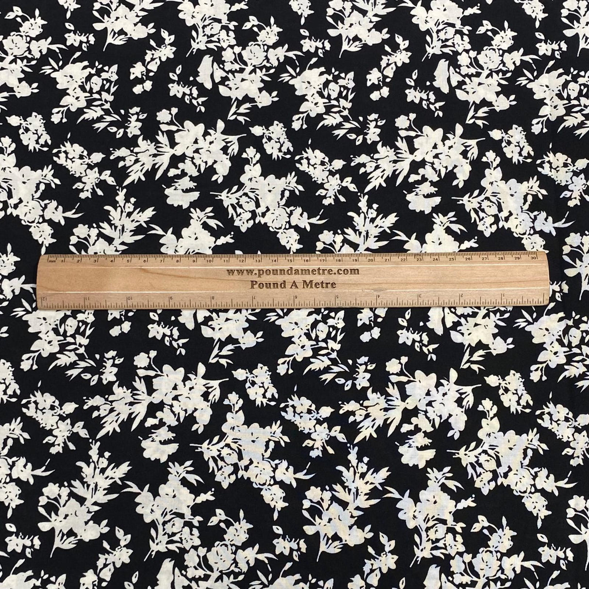 3 Metres, Printed Summer Dressmaking Viscose Fabric - 55" Wide (Viscose 42)