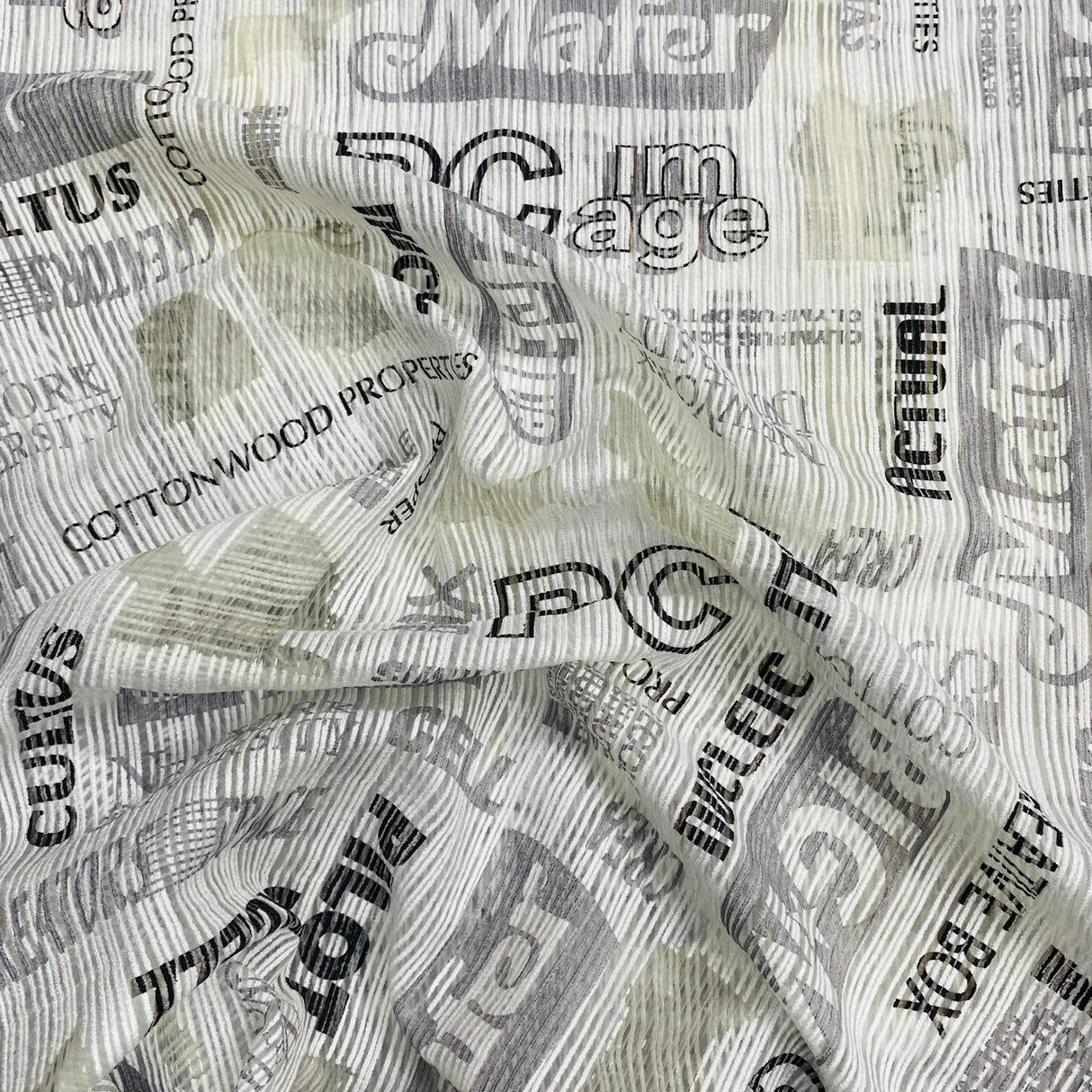 3 Metres Printed Pleated Fabric- 55'' Wide (New York)