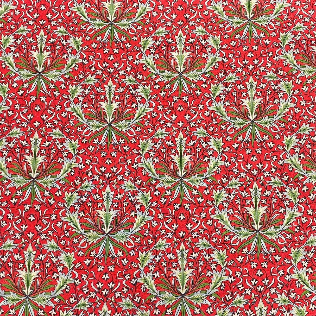 Make Your Own: Fat Quarter Bundle (FLO-26)