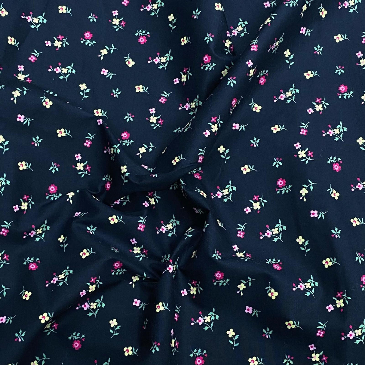 Per Metre 100% Digital Cotton Print - (Print 108)