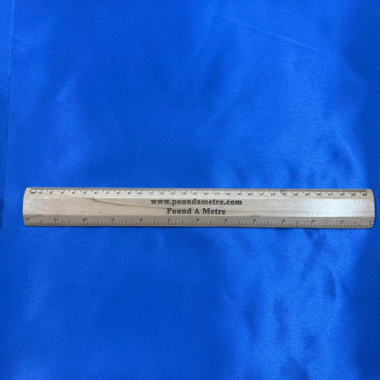 3 Metre Premium Taffeta Lining 55" (Sale 47)