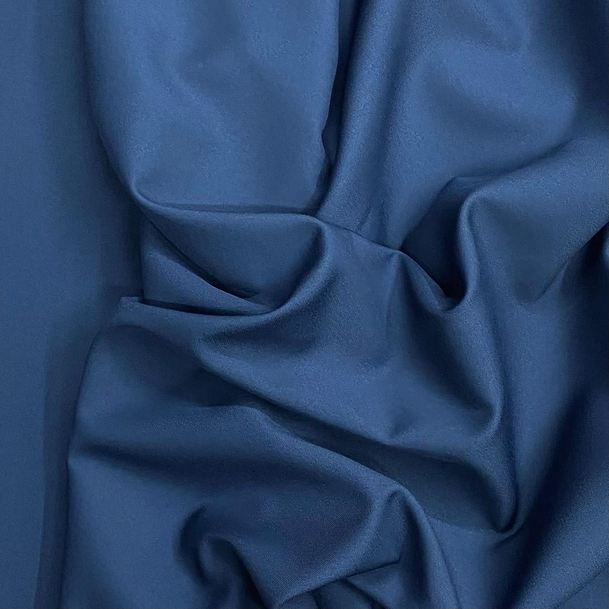 3 Metres Luxury Suiting Fabric - 55" (Sale 95)