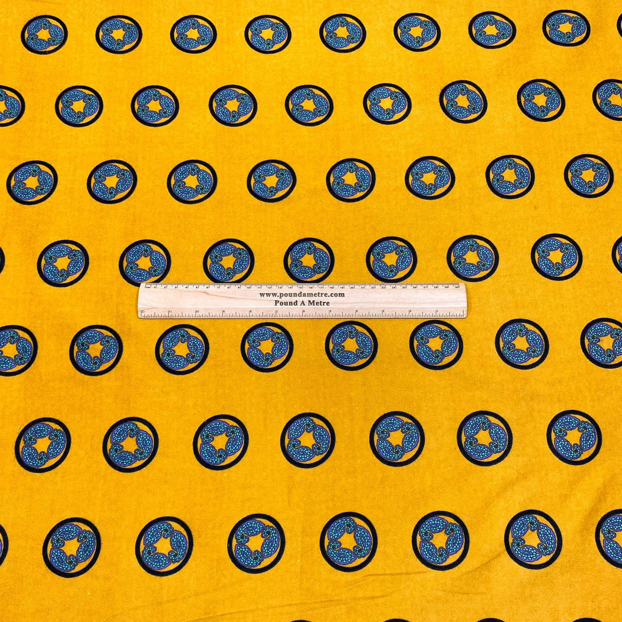 Pound A Metre Full Metre High Quality Brushed Cotton - 45" Wide (Circle)