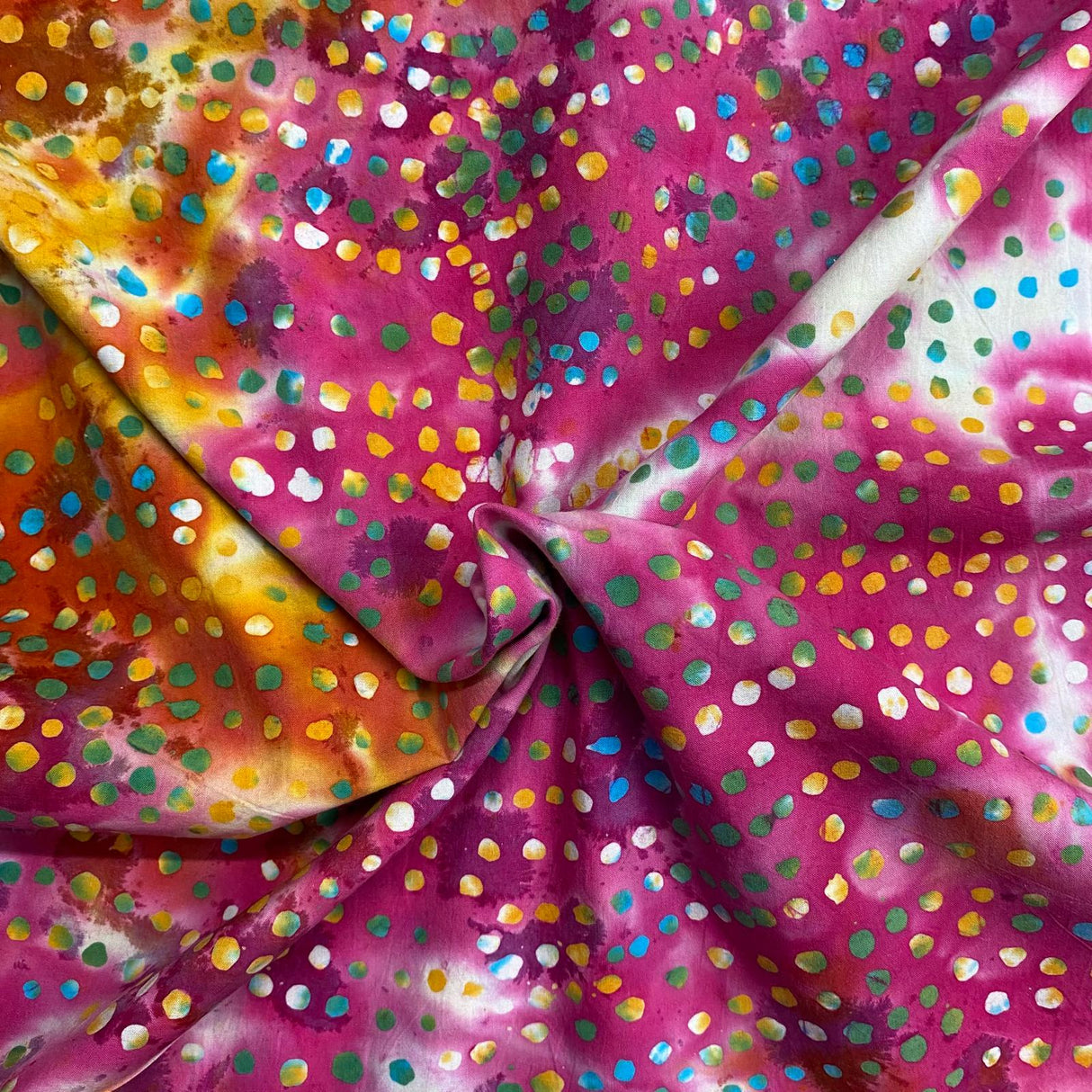 Pound A Metre Per Metre Luxurious Quality 100% Indian Cotton Batik - 45" Wide (DS2001 COL4)