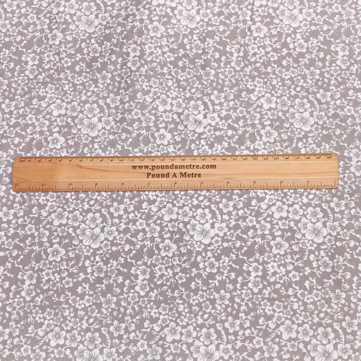 Pound A Metre Luxury Poly Cotton Blend Sheeting 90"  (Sheeting 16)