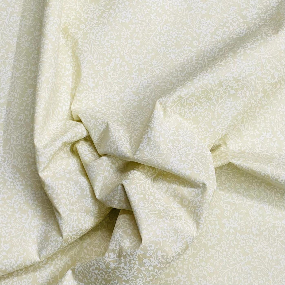 Pound A Metre Make Your Own: Fat Quarter Bundle (BF-35)