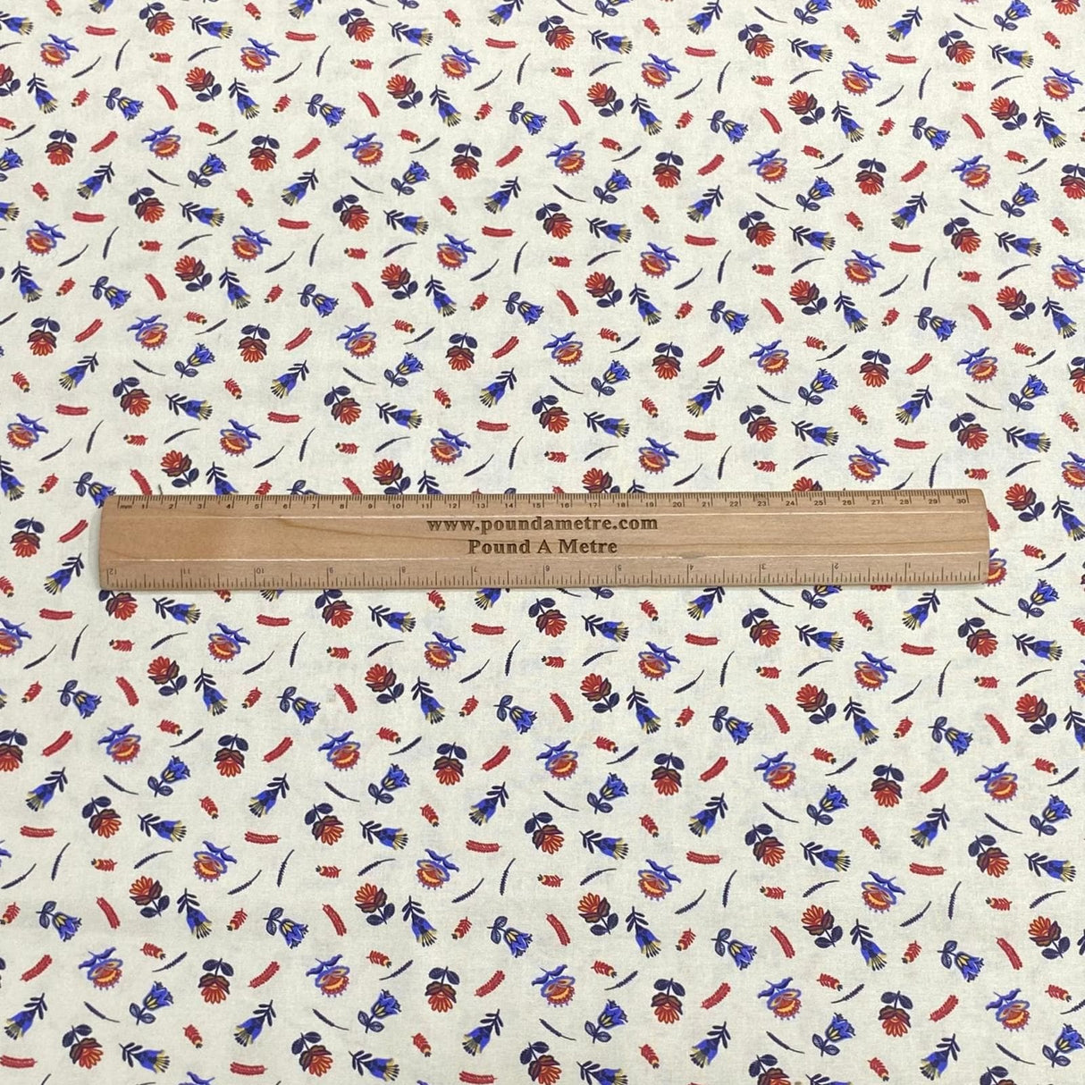 Pound A Metre Per Metres Per Metre 100% Digital Cotton Print - (Print 44)
