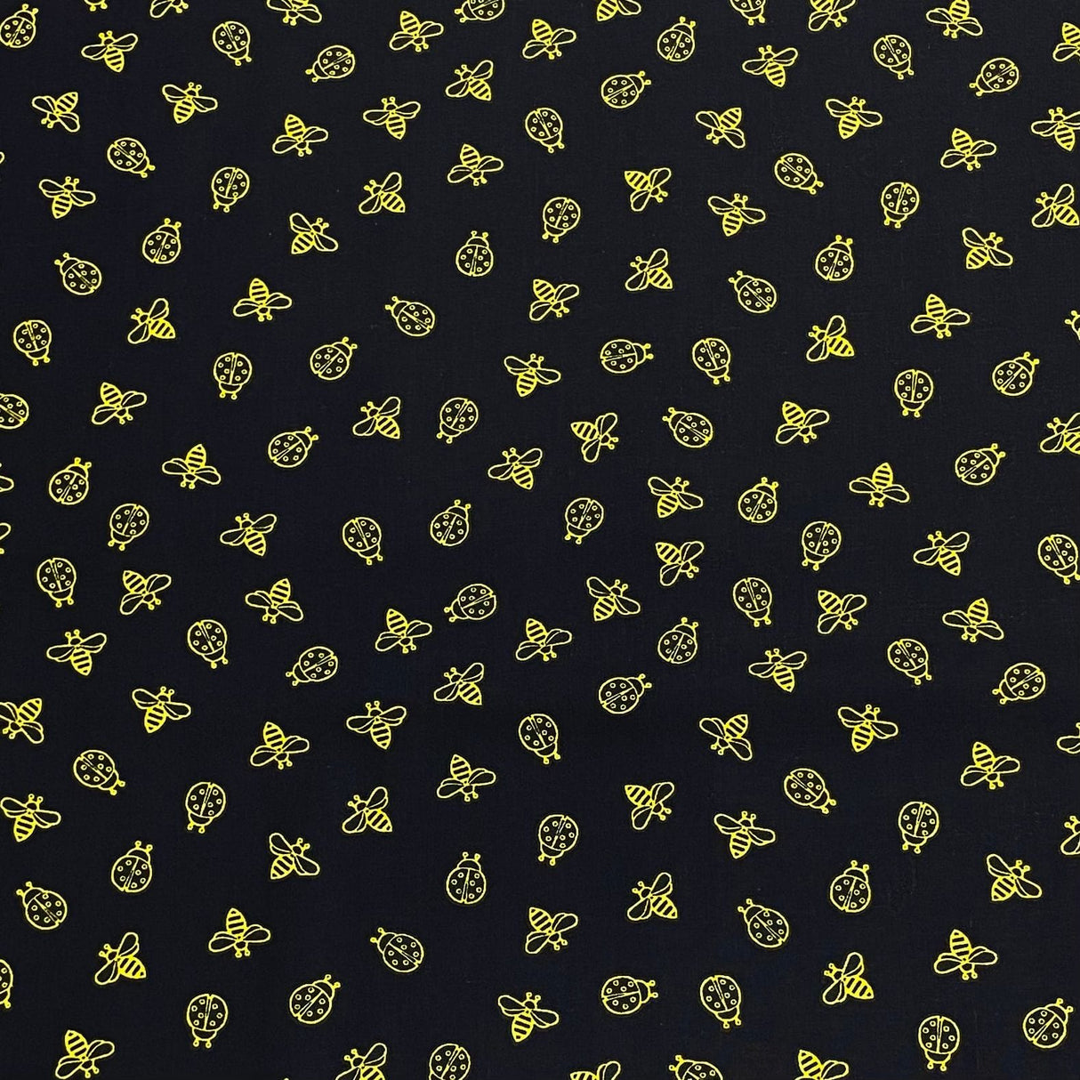 Pound A Metre Per Metre Per Metre Beautiful Digitally Printed 100% Cotton- 45" Wide (Bumblebee)