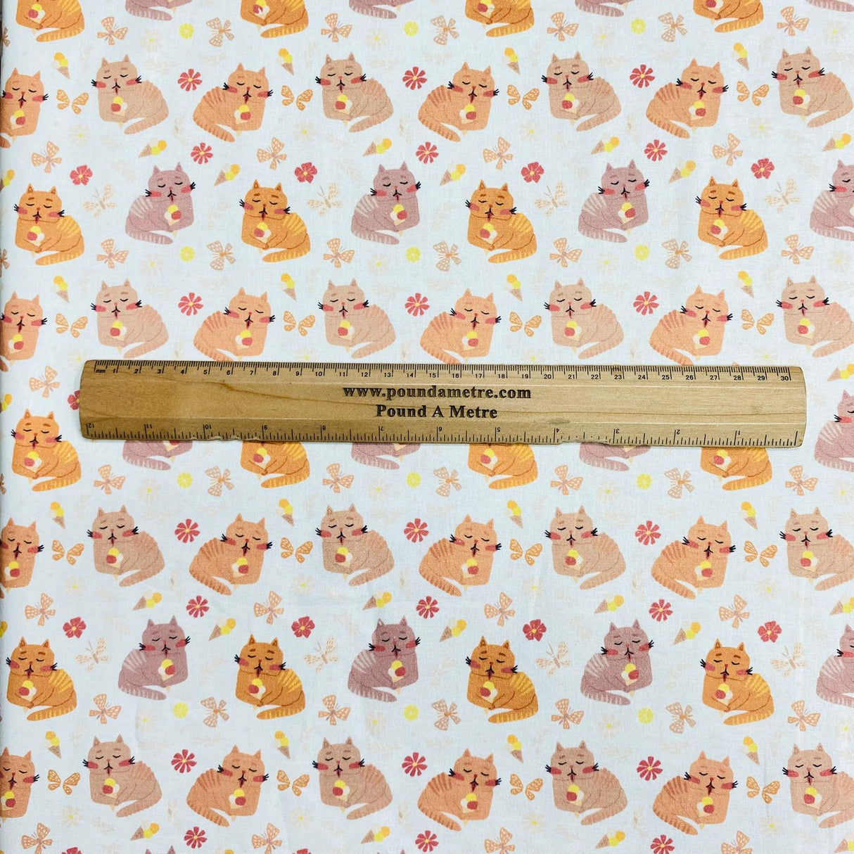 Pound A Metre Per Metre Per Metre Beautiful Digitally Printed 100% Cotton- 45" Wide (Deal 15) (Cotton-Deal)