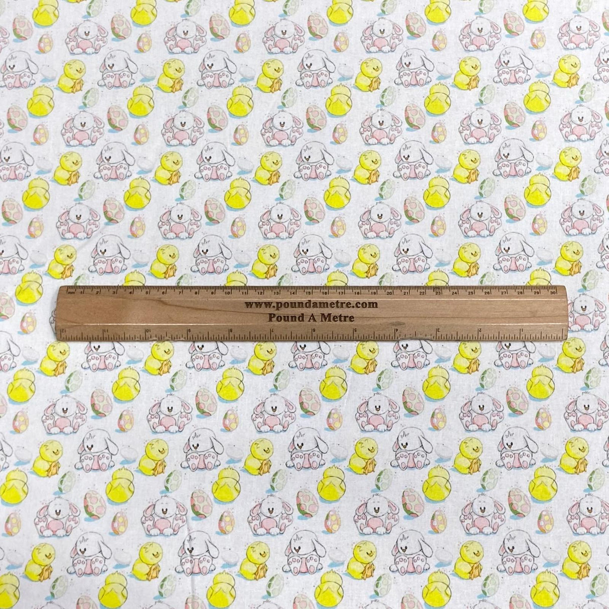 Pound A Metre Per Metre Per Metre Beautiful Digitally Printed 100% Cotton- 45" Wide (Deal 19) (Cotton-Deal)