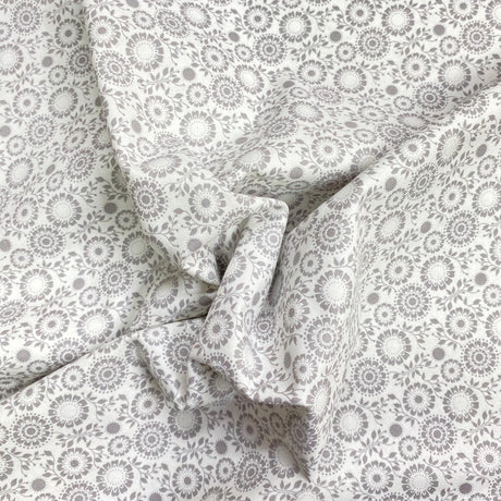 Pound A Metre Per Metre Per Metre Beautiful Digitally Printed 100% Cotton- 45" Wide (Deal 25) (Cotton-Deal)