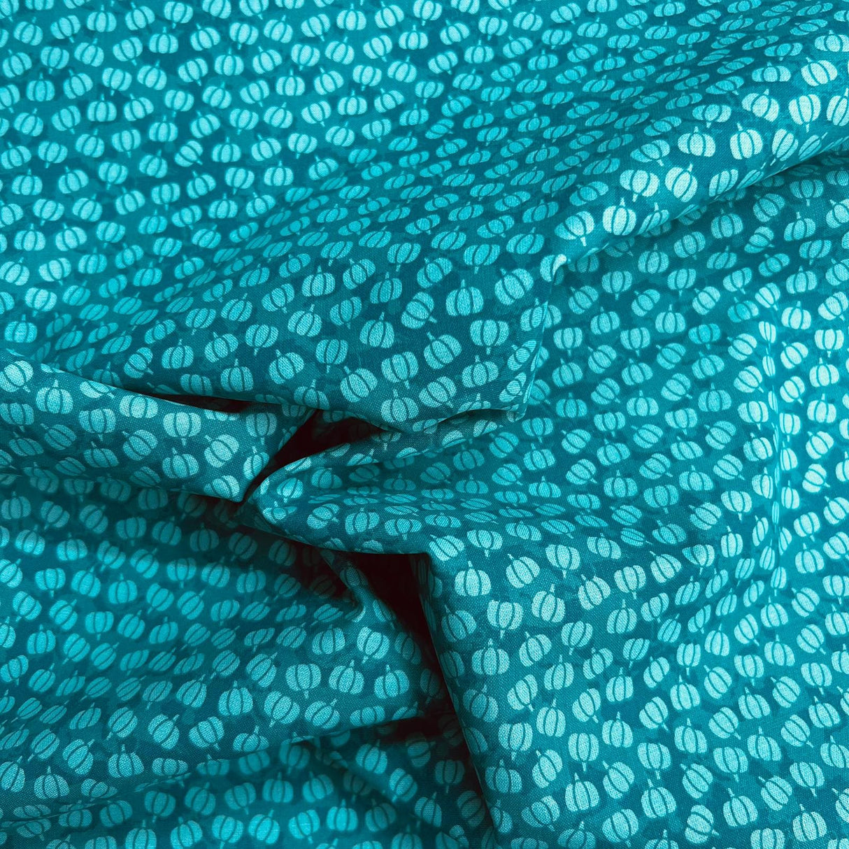 Pound A Metre Per Metre Per Metre Beautiful Digitally Printed 100% Cotton- 45" Wide (Deal 32) (Cotton-Deal)