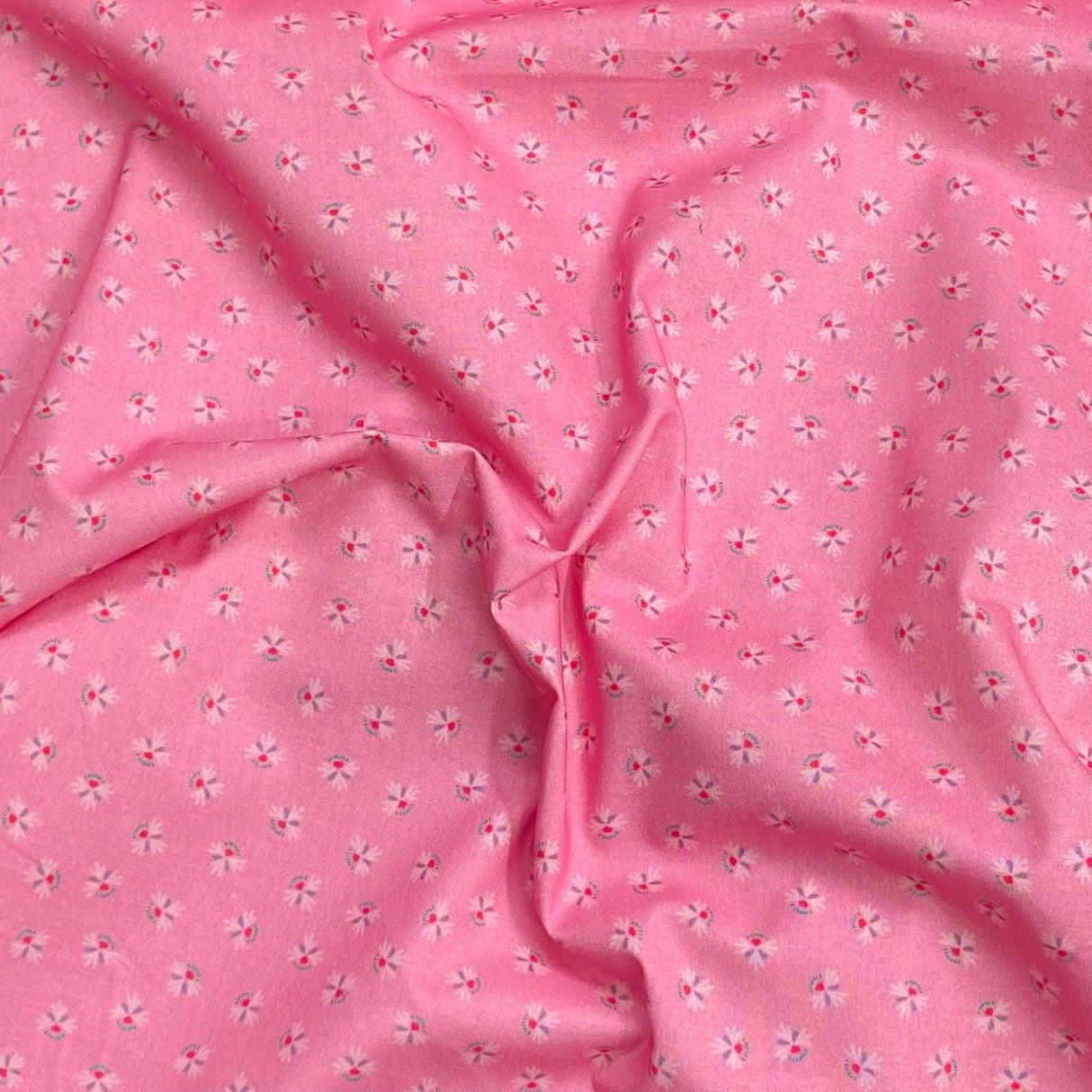 Pound A Metre Per Metre Per Metre Beautiful Digitally Printed 100% Cotton- 45" Wide (Deal 53) (Cotton-Deal)