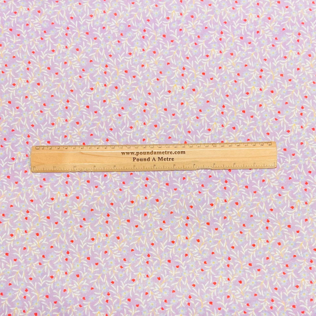 Pound A Metre Per Metre Per Metre Beautiful Digitally Printed 100% Cotton- 45" Wide (Deal 65) (Cotton-Deal)