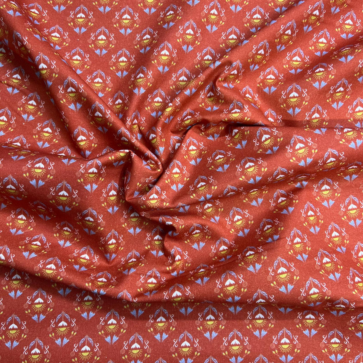 Pound A Metre Per Metre Per Metre Beautiful Digitally Printed 100% Cotton- 45" Wide (Deal 66) (Cotton-Deal)