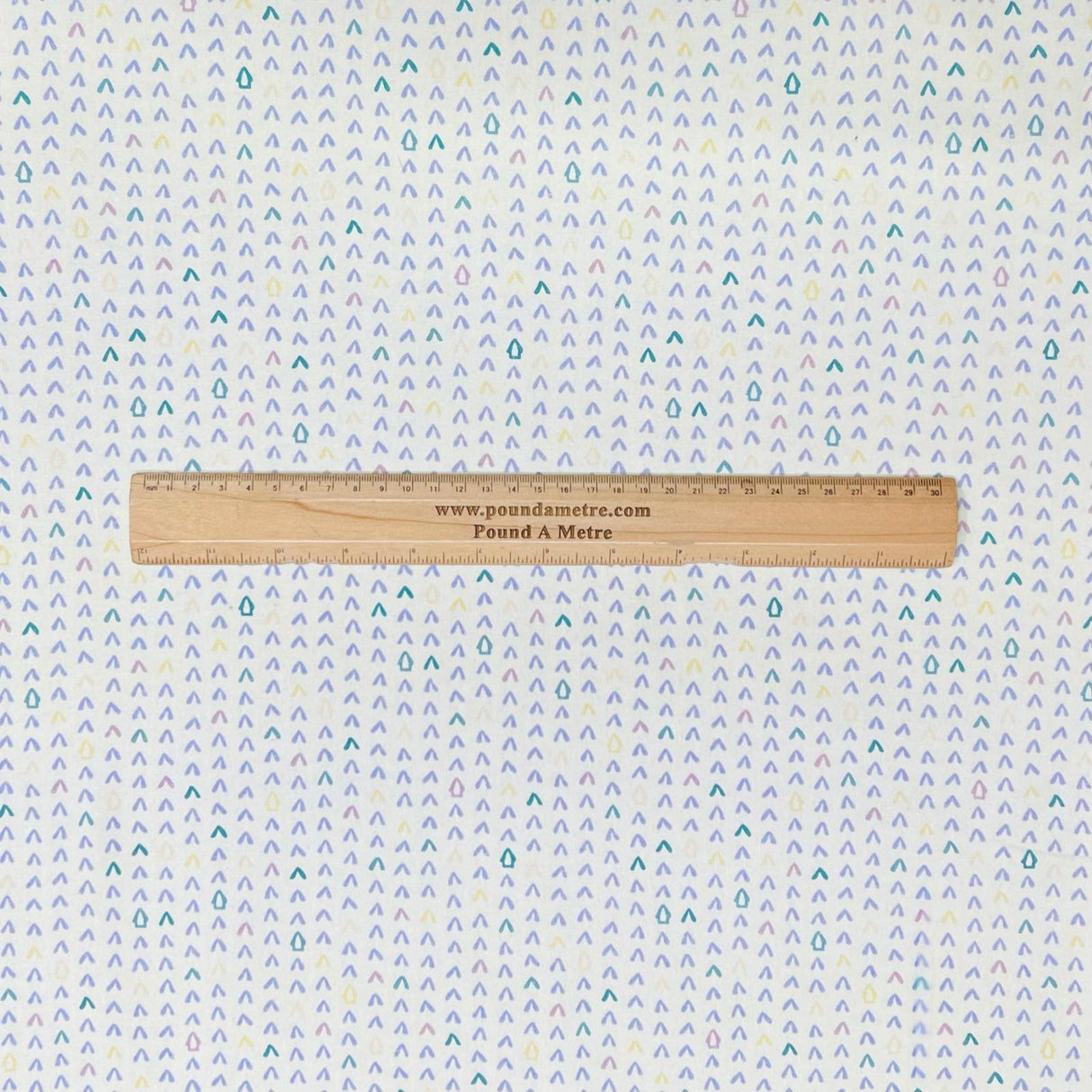 Pound A Metre Per Metre Per Metre Beautiful Digitally Printed 100% Cotton- 45" Wide (Deal 70) (Cotton-Deal)