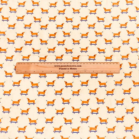 Pound A Metre Per Metre Per Metre Beautiful Digitally Printed 100% Cotton- 45" Wide (Dogs)