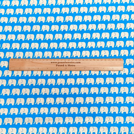 Pound A Metre Per Metre Per Metre Beautiful Digitally Printed 100% Cotton- 45" Wide (Elephant)